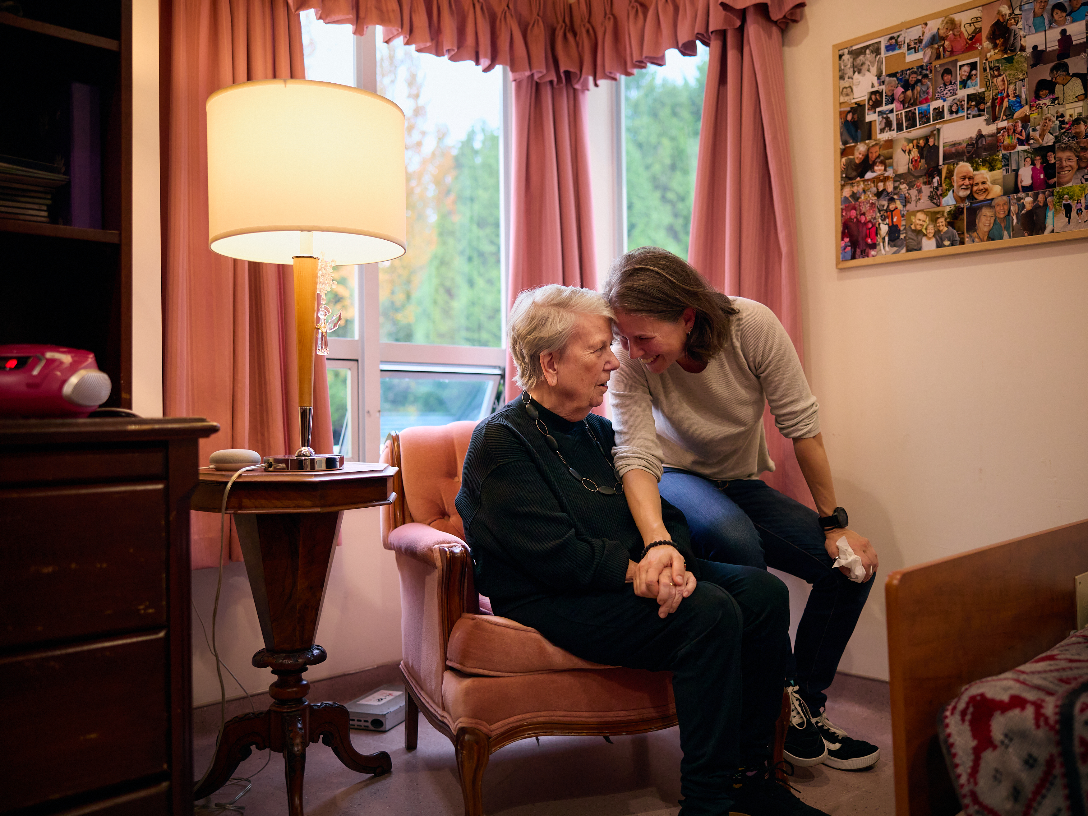 Erin with her mother, Joanne, in West Vancouver, B.C.