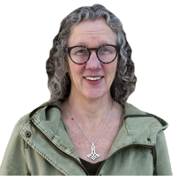 Lynda Low