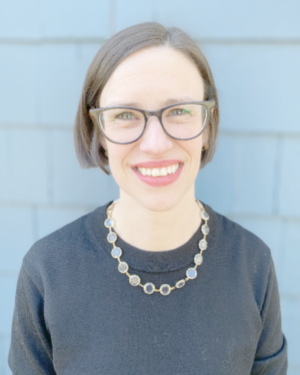 Headshot of Dr Elaine Moody